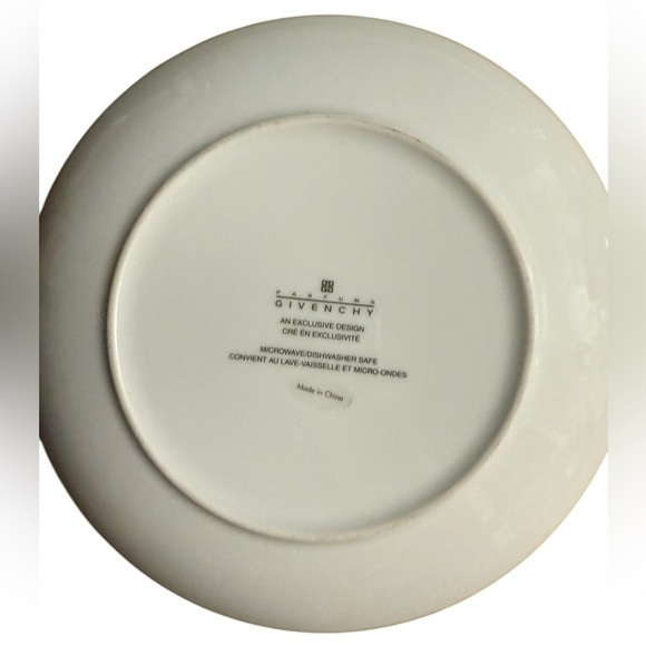 Givenchy Paris Parfums Salad Plate Purple Background Yellow Bird of Paradise - Picture 3 of 4